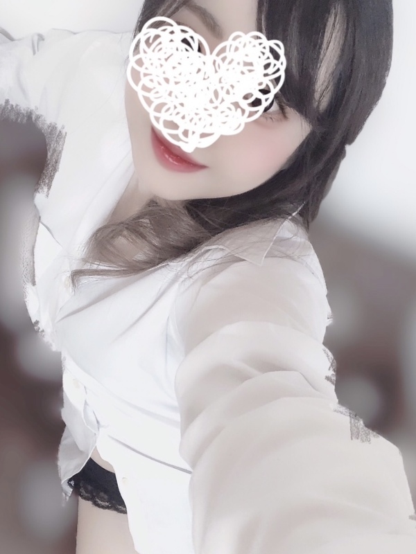 川上らいかの写真1枚目